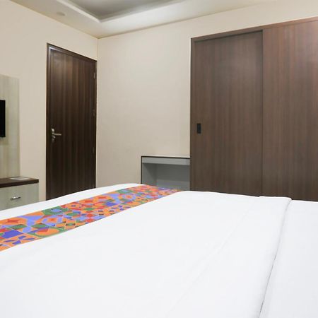 Fabhotel Bliss Premium Gurgaon Exterior foto
